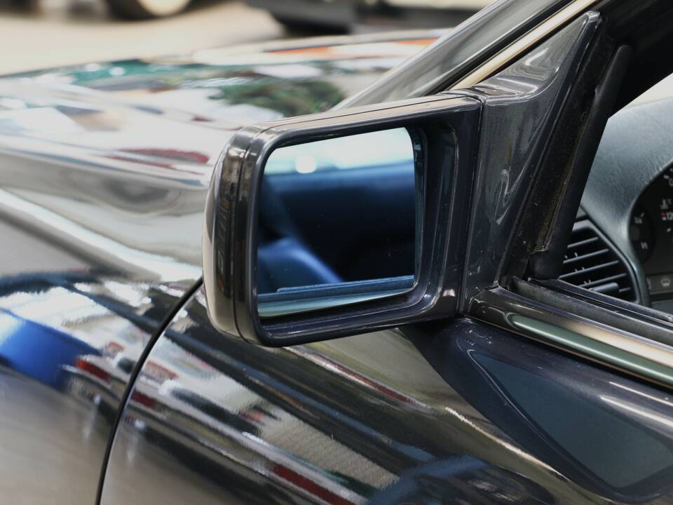 Image 11/24 de Mercedes-Benz 300 SL-24 (1993)
