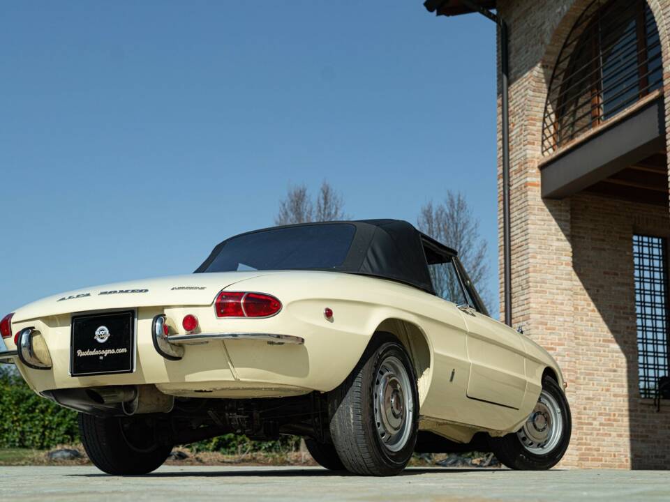 Imagen 10/50 de Alfa Romeo 1750 Spider Veloce (1969)