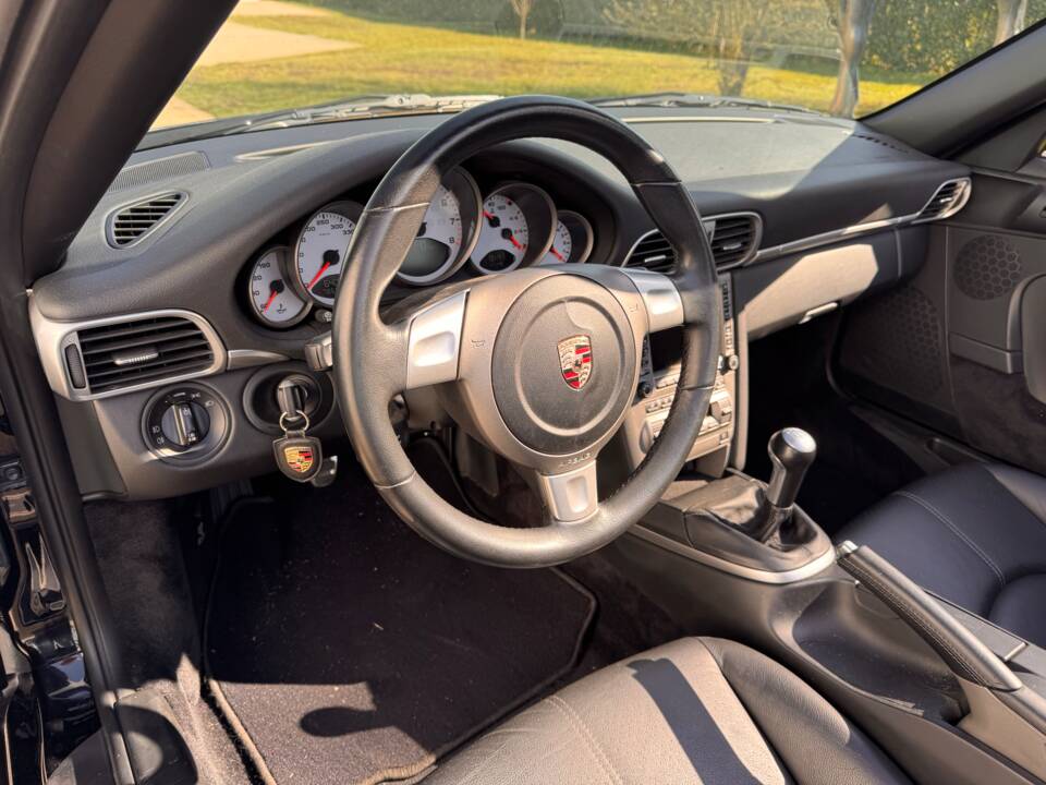 Bild 33/66 von Porsche 911 Carrera S (2006)