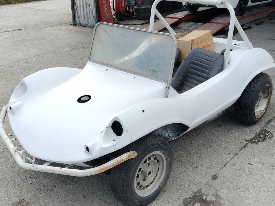 Image 7/9 of Volkswagen Buggy (1974)