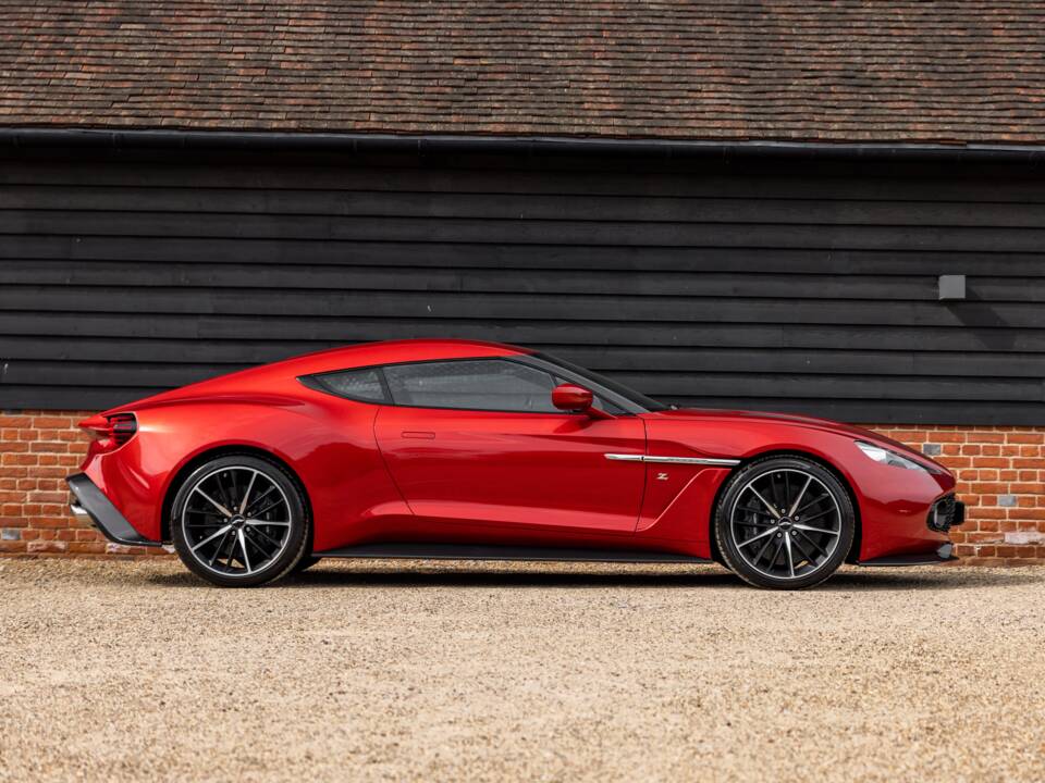 Bild 3/86 von Aston Martin Vanquish Zagato (2016)