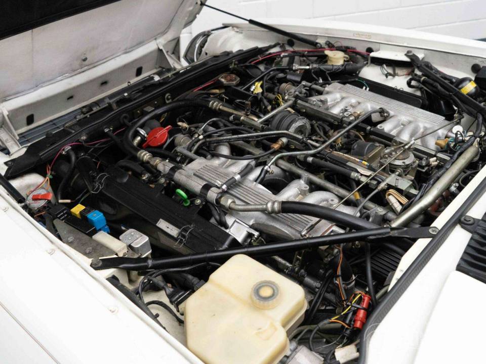 Immagine 3/19 di Jaguar XJS 5.3 V12 (1991)