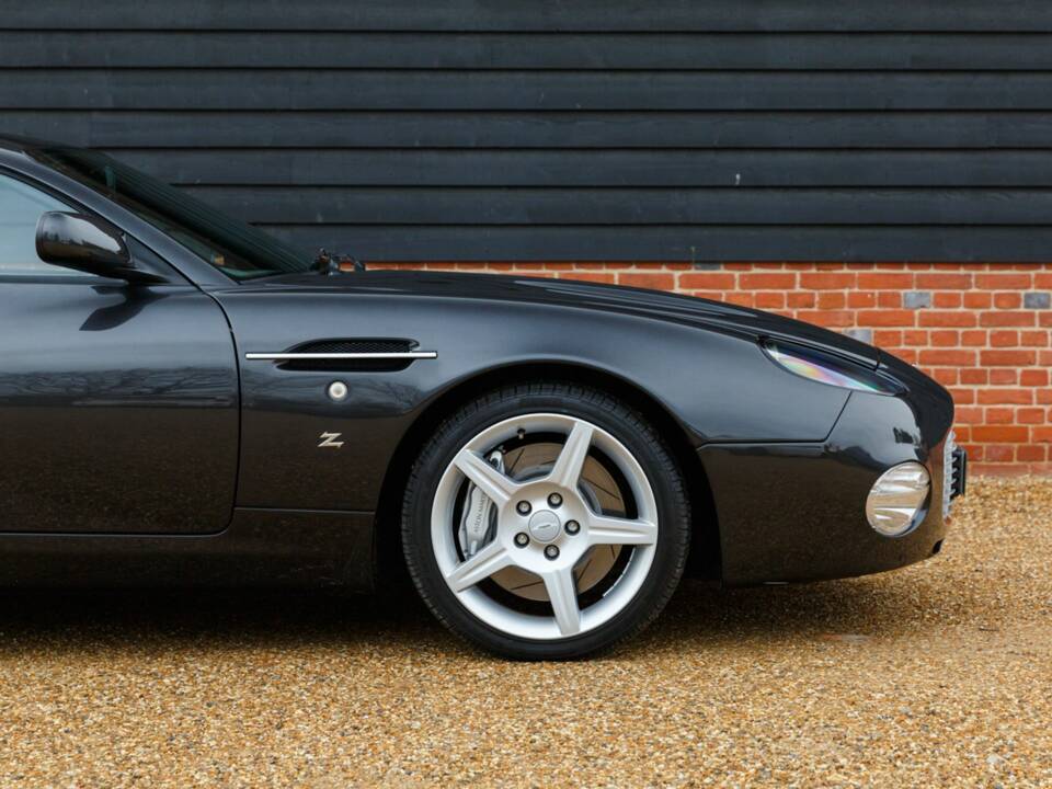 Bild 19/50 von Aston Martin DB 7 Zagato (2004)