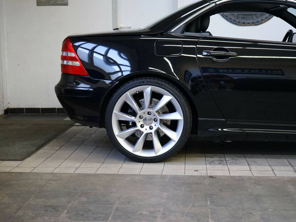 Image 47/48 of Mercedes-Benz SLK 230 Kompressor (2003)