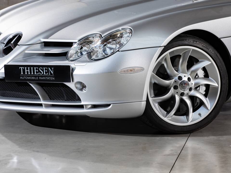 Bild 16/29 von Mercedes-Benz SLR McLaren (2004)
