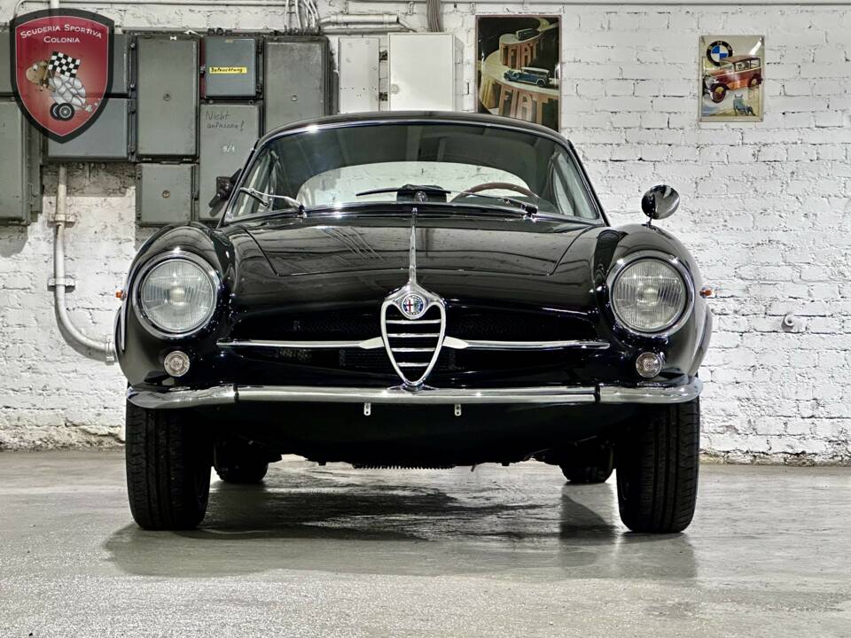 Bild 2/97 von Alfa Romeo Giulia Sprint Speciale (1964)