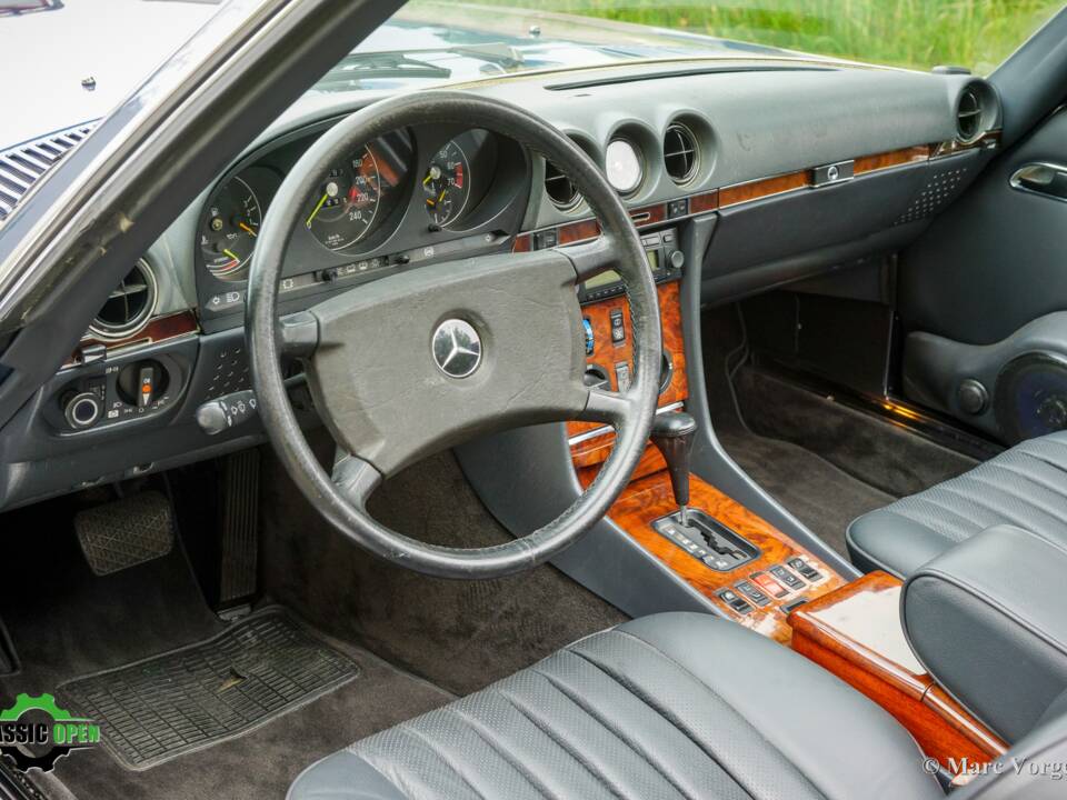 Immagine 8/60 di Mercedes-Benz 420 SL (1987)