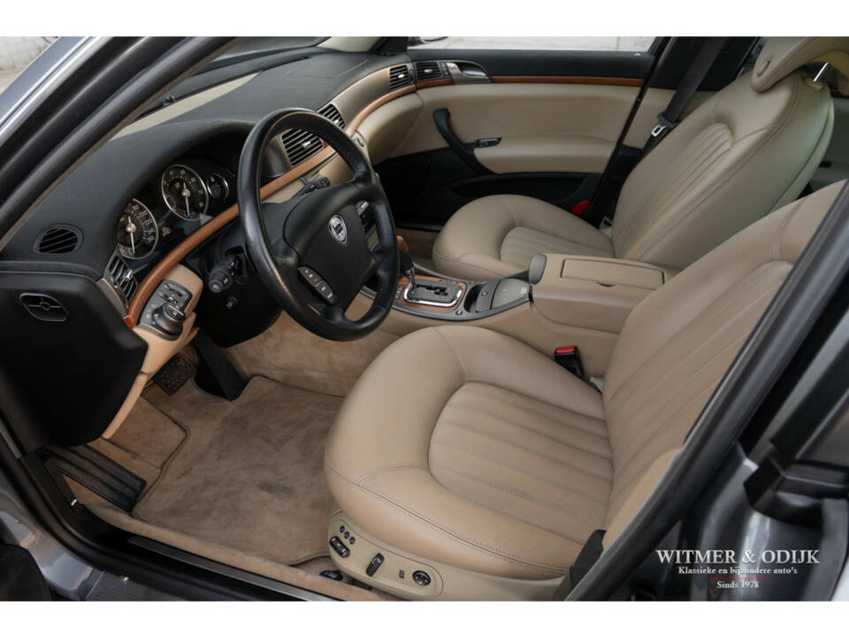 Imagen 3/33 de Lancia Thesis 3.0 V6 (2002)