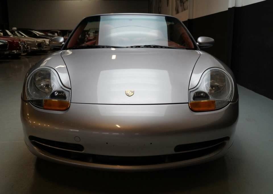 Immagine 28/50 di Porsche 911 Carrera 4 (2001)