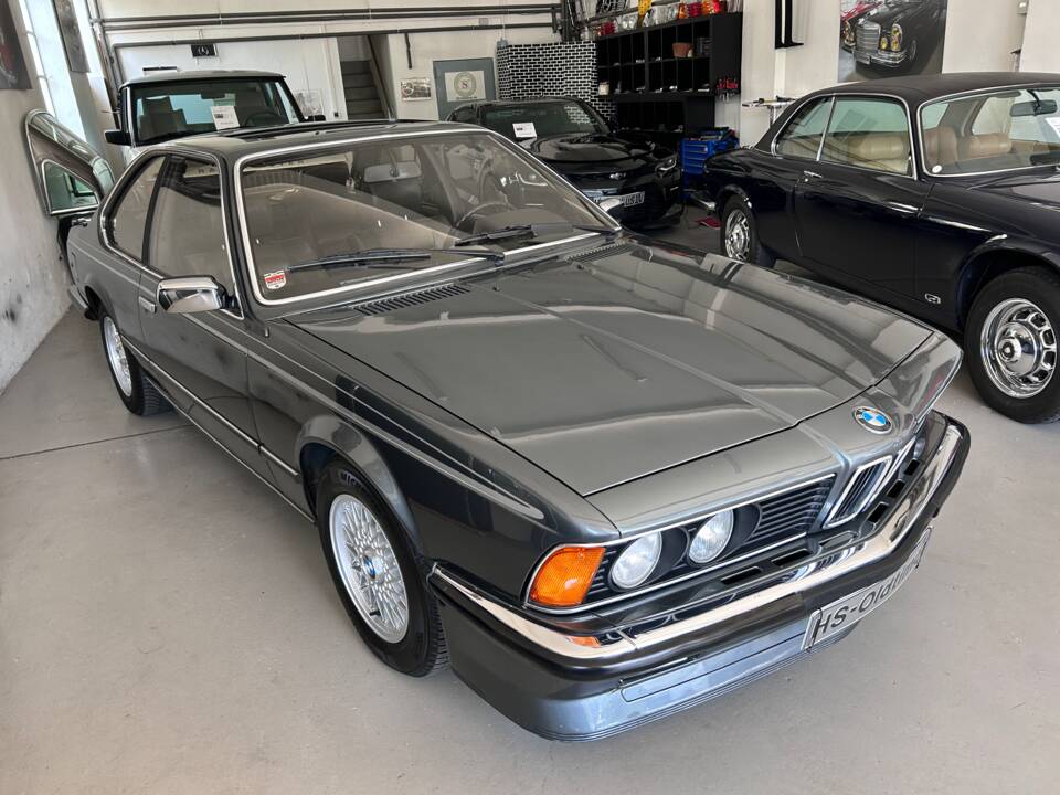 Image 10/23 de BMW 635 CSi (1985)
