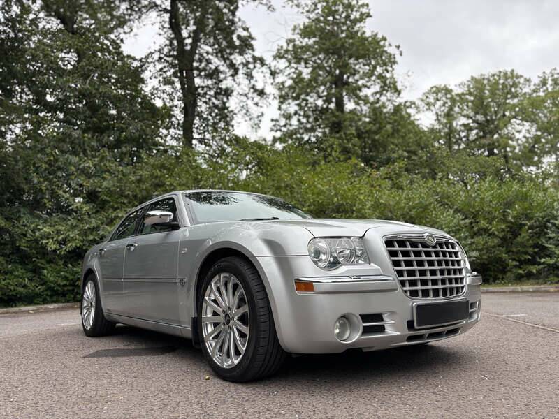 Image 13/50 of Chrysler 300 S (2008)