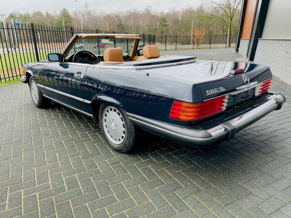 Image 9/36 de Mercedes-Benz 560 SL (1988)