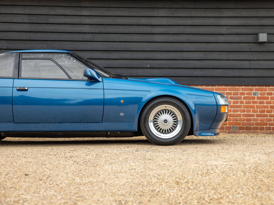 Imagen 22/79 de Aston Martin V8 Zagato Vantage X-Pack (1987)