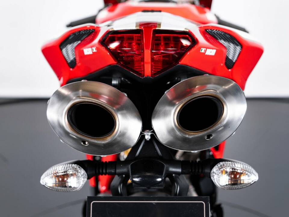 Image 27/50 de Ducati DUMMY (2008)