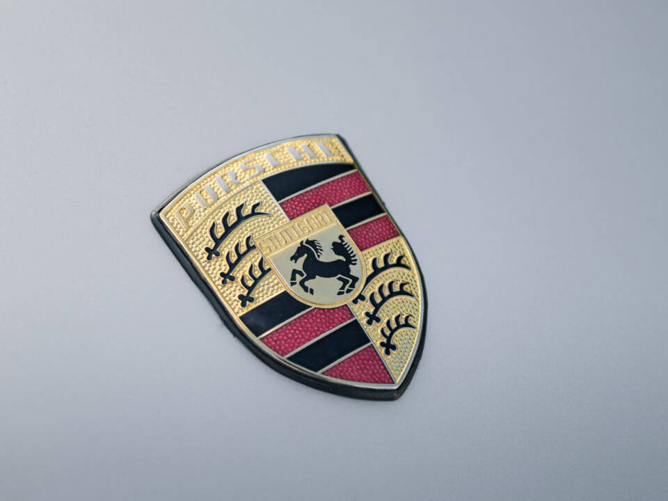 Image 22/51 of Porsche 911 GT2 (2001)