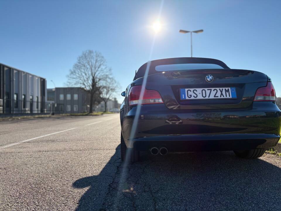Image 30/37 de BMW 125i (2009)