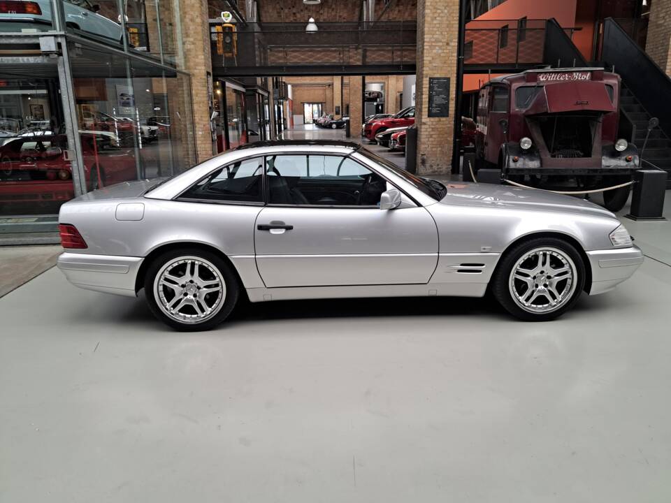 Bild 3/41 von Mercedes-Benz SL 320 (1998)