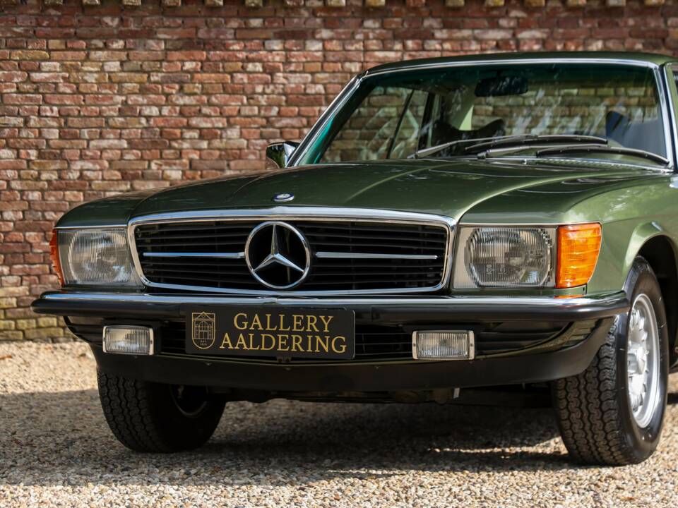 Image 45/50 de Mercedes-Benz 280 SLC (1976)