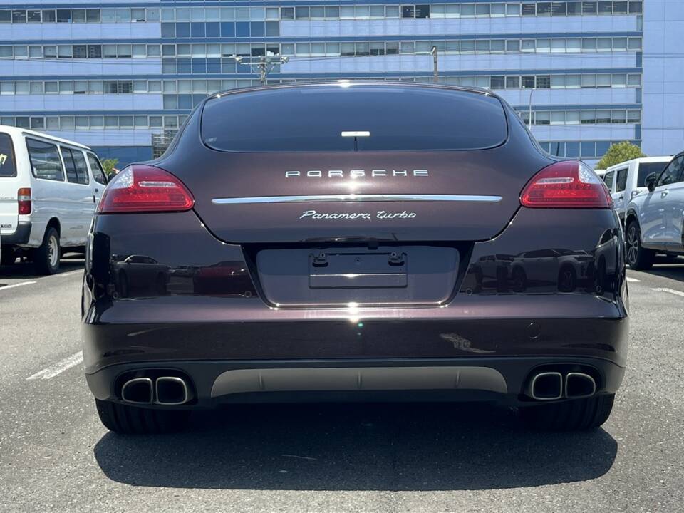 Image 7/91 of Porsche Panamera Turbo (2009)