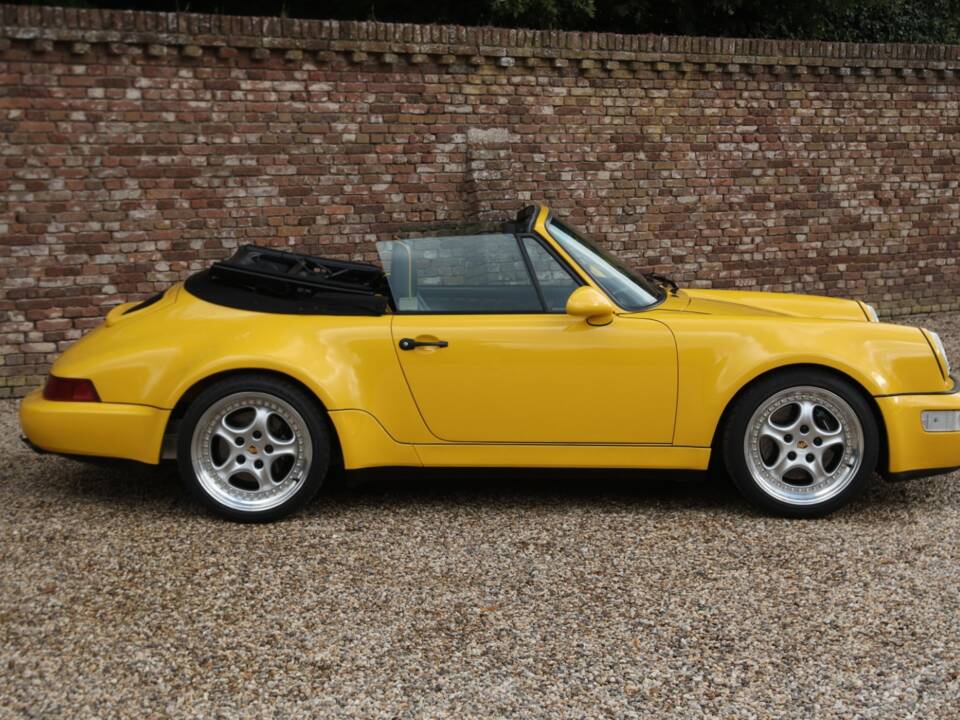 Image 40/50 of Porsche 911 Carrera 2 &quot;America Roadster&quot; (1993)