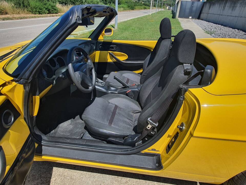 Image 26/32 of FIAT Barchetta (1997)