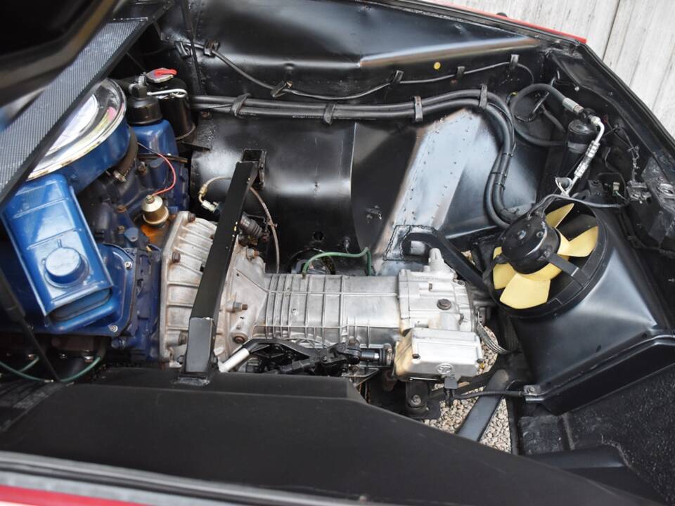 Image 37/43 of De Tomaso Pantera (1971)