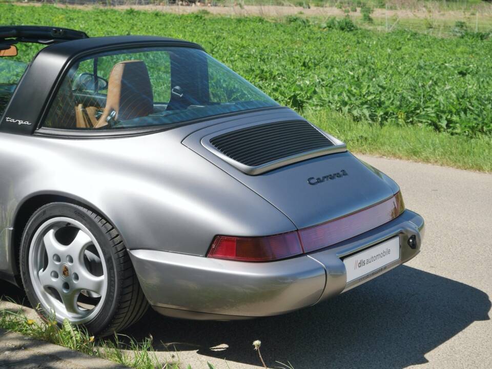 Image 16/42 of Porsche 911 Carrera 2 (1900)