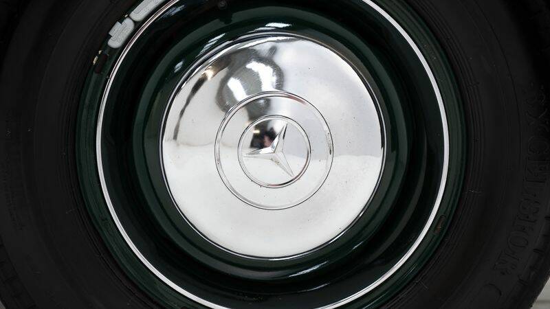 Afbeelding 11/15 van Mercedes-Benz 220 Cabriolet A (1953)