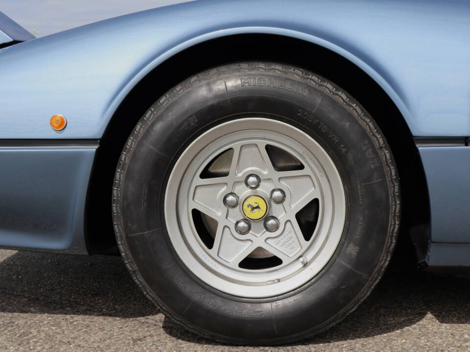 Image 21/50 of Ferrari 308 GTB (1976)