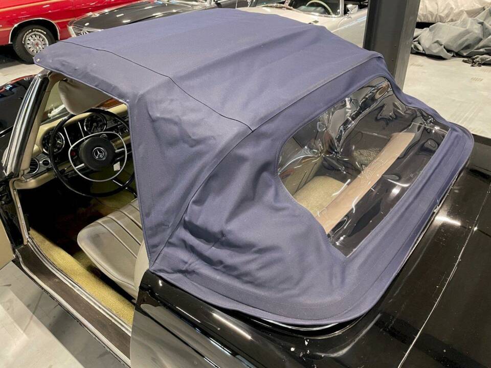 Bild 13/35 von Mercedes-Benz 280 SL (1970)