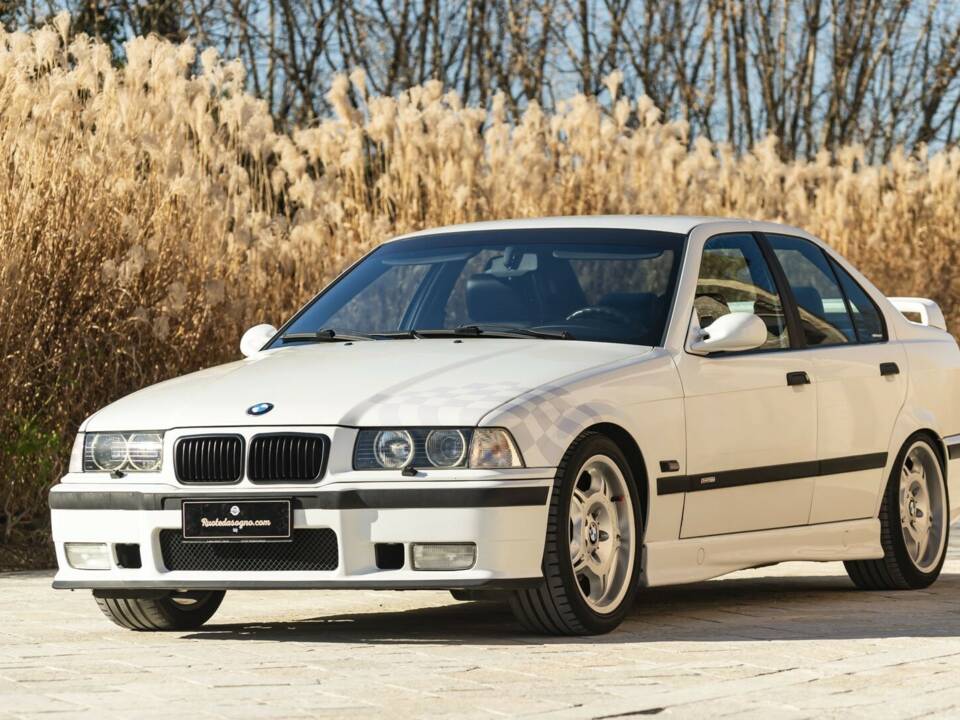 Bild 14/50 von BMW 318is "Class II" (1994)
