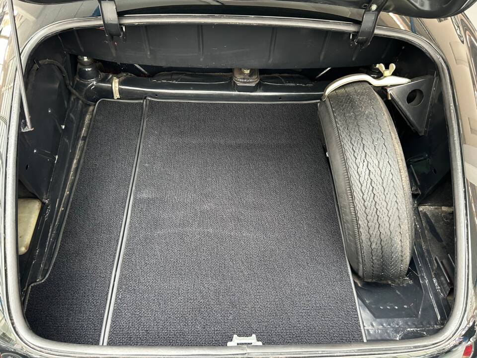 Image 25/38 de Mercedes-Benz 190 SL (1957)