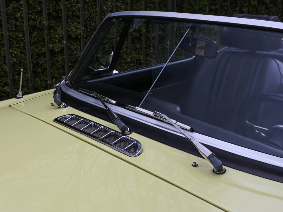 Bild 14/32 von MG MGB (1976)