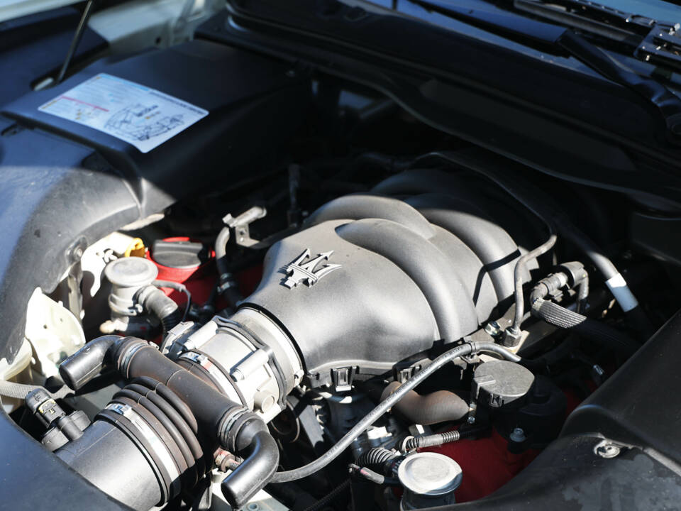 Bild 59/60 von Maserati GranTurismo MC Stradale (2012)