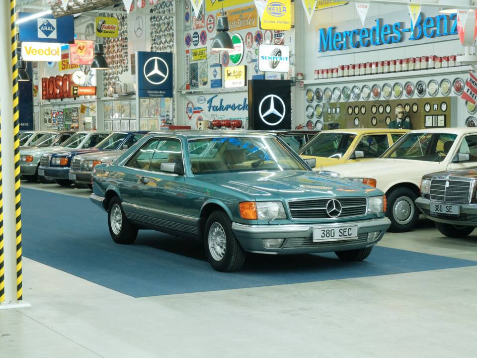 Bild 7/50 von Mercedes-Benz 380 SEC (1983)