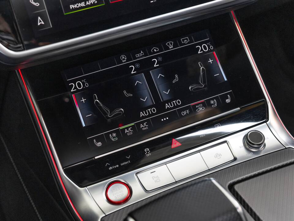 Image 26/40 of Audi RS6 Avant (2019)