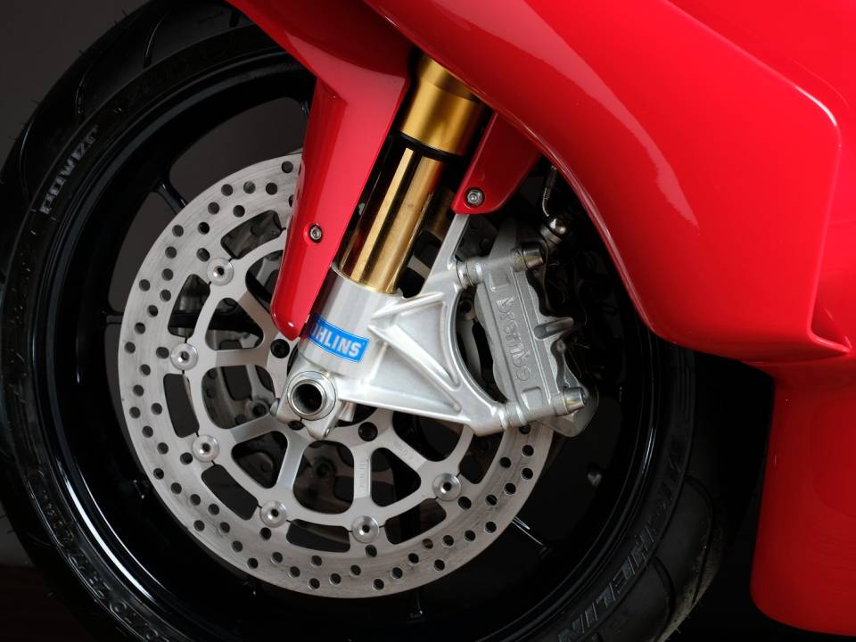 Immagine 6/14 di Ducati DUMMY (2005)