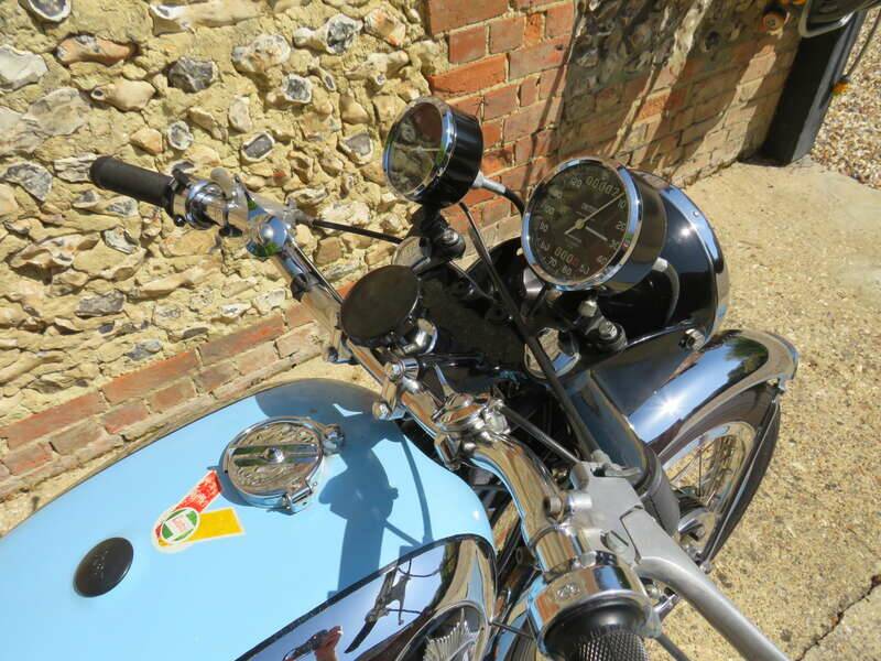 Image 7/45 of BSA A 10 Rocket Gold Star (1963)