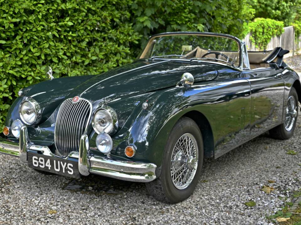 Immagine 11/50 di Jaguar XK 150 3.8 S DHC (1960)