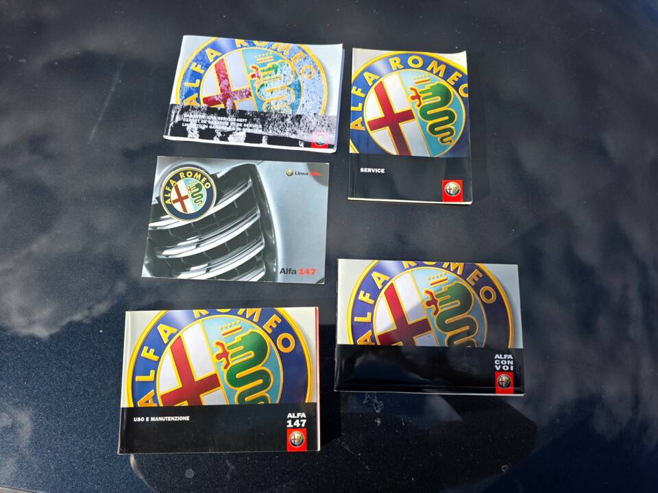 Imagen 20/31 de Alfa Romeo 147 3.2 GTA (2002)