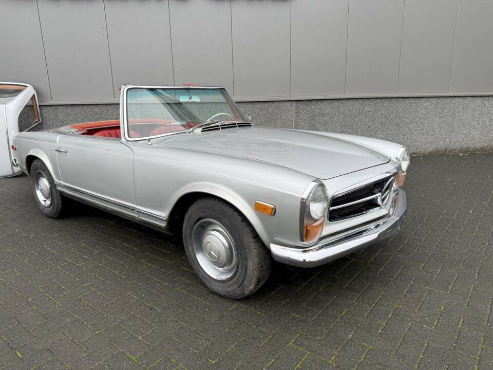 Image 4/36 de Mercedes-Benz 230 SL (1965)