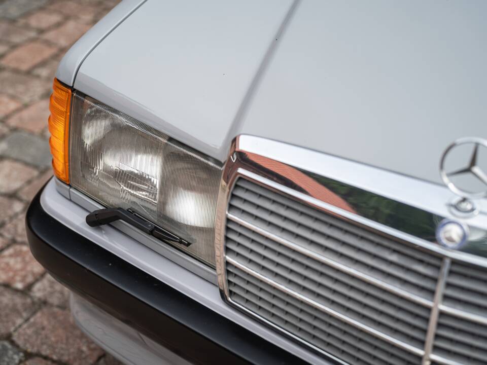 Bild 3/62 von Mercedes-Benz 190 E (1983)