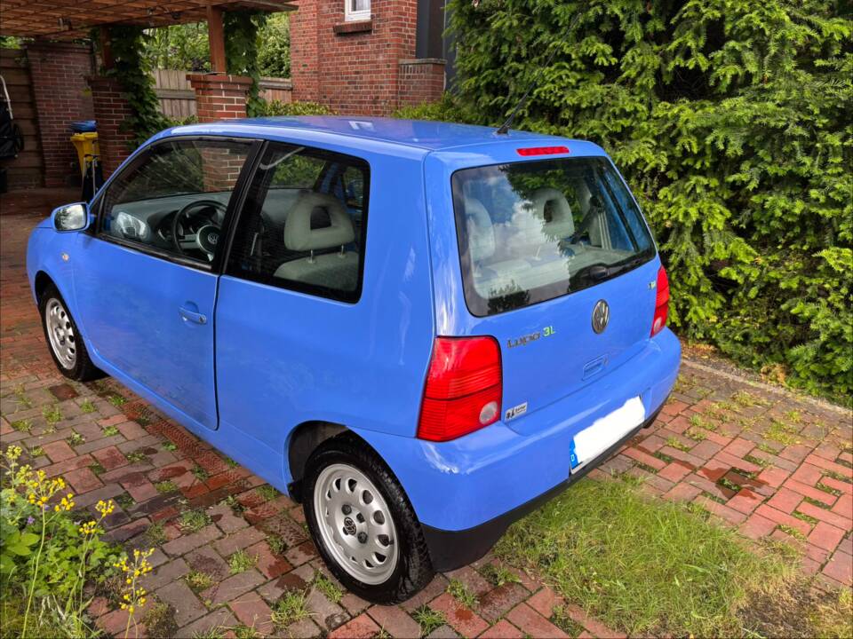 Bild 5/21 von Volkswagen Lupo 1.2 TDI 3L (2002)