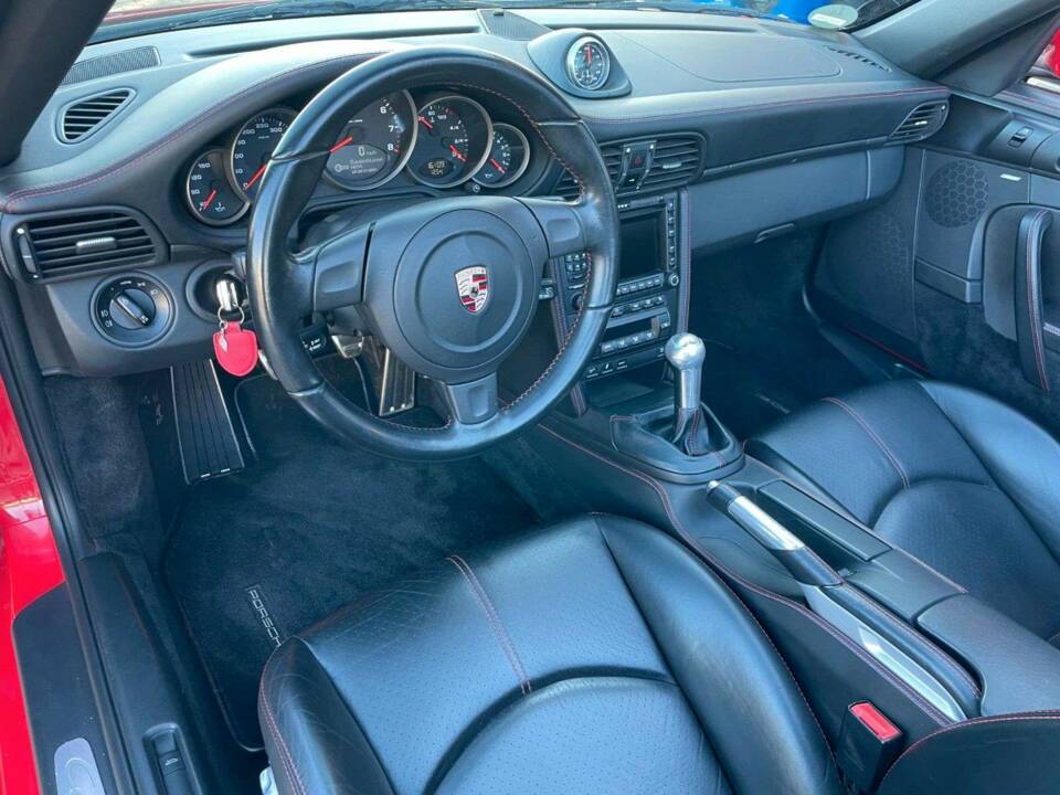 Image 14/20 of Porsche 911 Carrera S (2006)