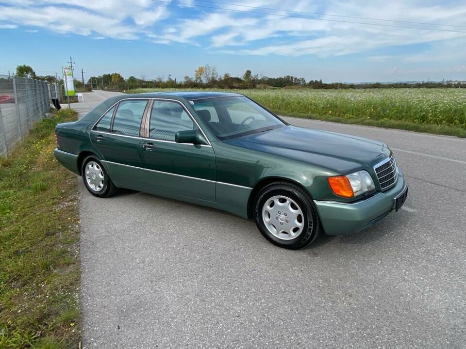 Imagen 13/22 de Mercedes-Benz 500 SE (1991)