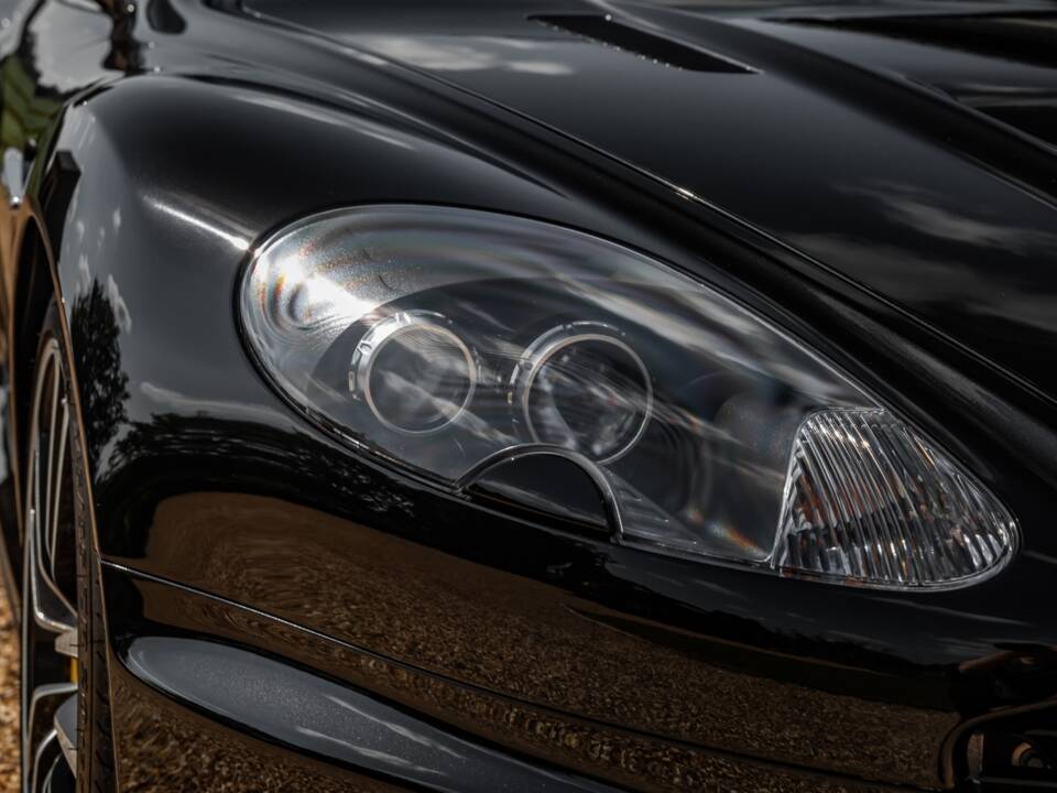 Image 20/59 of Aston Martin DBS (2012)