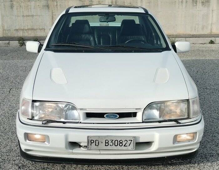 Immagine 2/7 di Ford Sierra Cosworth 4x4 (1992)