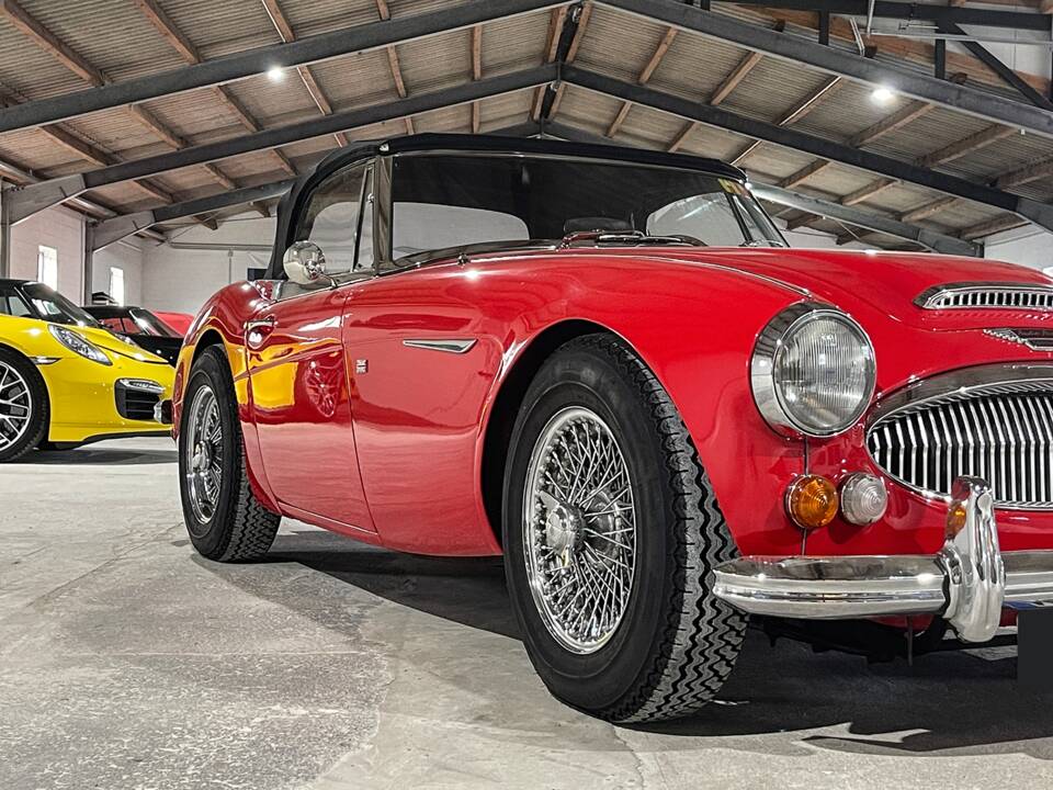 Imagen 12/33 de Austin-Healey 3000 Mk III (BJ8) (1967)