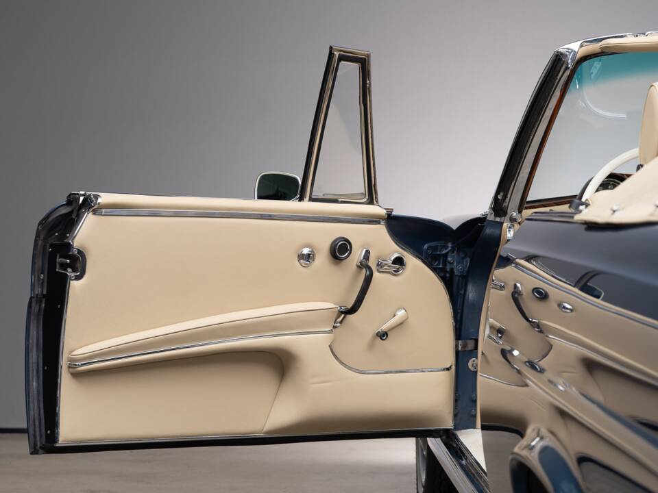Bild 18/34 von Mercedes-Benz 250 SE (1966)