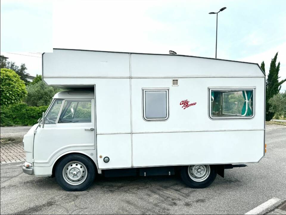 Bild 3/19 von Alfa Romeo A12 Camper (1975)